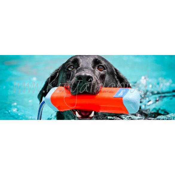 Chuckit! Amphibious Bumper háromszög alakú medium 23 cm Narancs